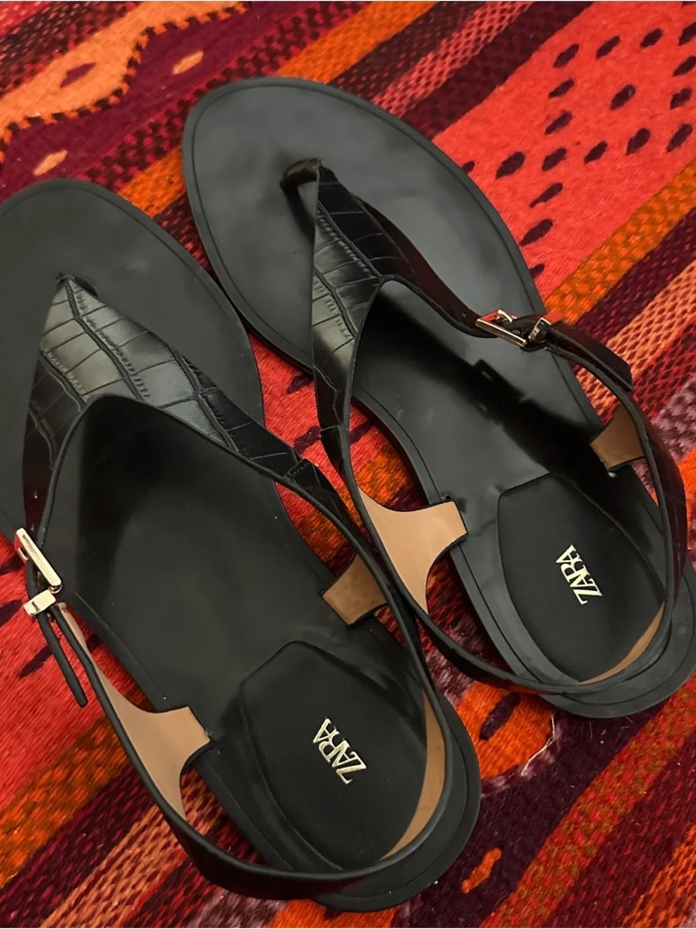 ZARA Black Croc-Textured T-Strap Sandals - Picture 1 of 4